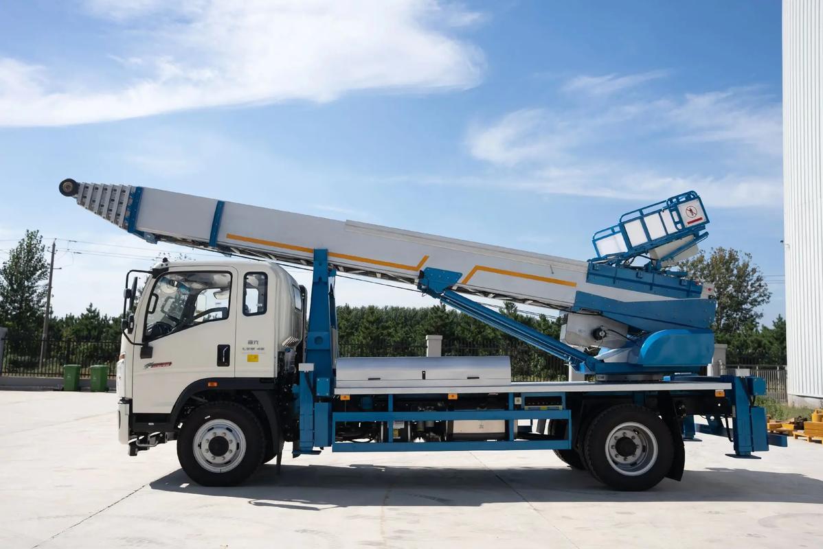 绍兴柯桥云梯上料车租赁费用